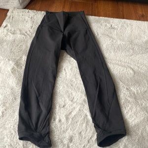 Lululemon cropped black leggings like new